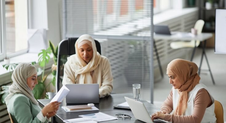 Solving Problems: How Entrepreneurs Build Businesses by Addressing Market Needs